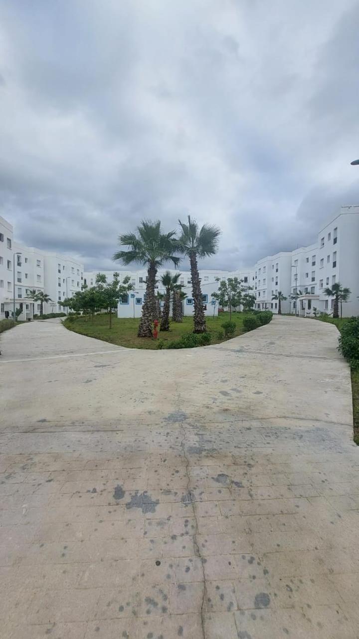Beachside 2 Bedroom Apartment In Diplomatic Forest Tangier With Free Parking Extérieur photo